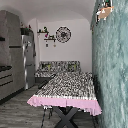 Shanti House Vakantiehuis Sennori